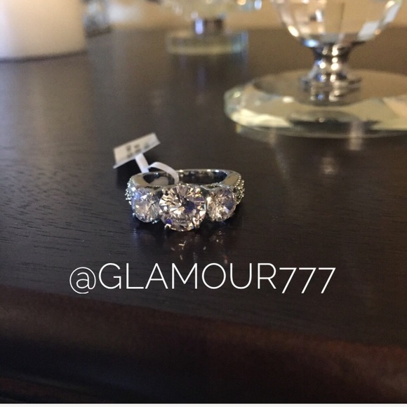 AAA CZ Stainless Steel Ring. Size 5 - Picture 4 of 7